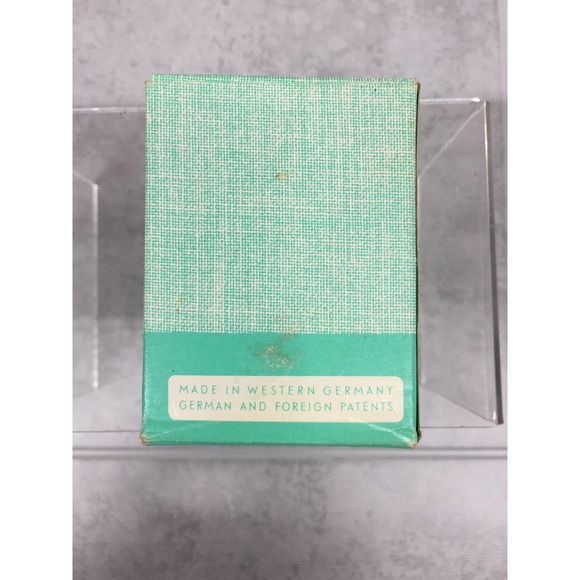 Vintage Witch Needle Threader w/ Box and instructions - Picture 3 of 8